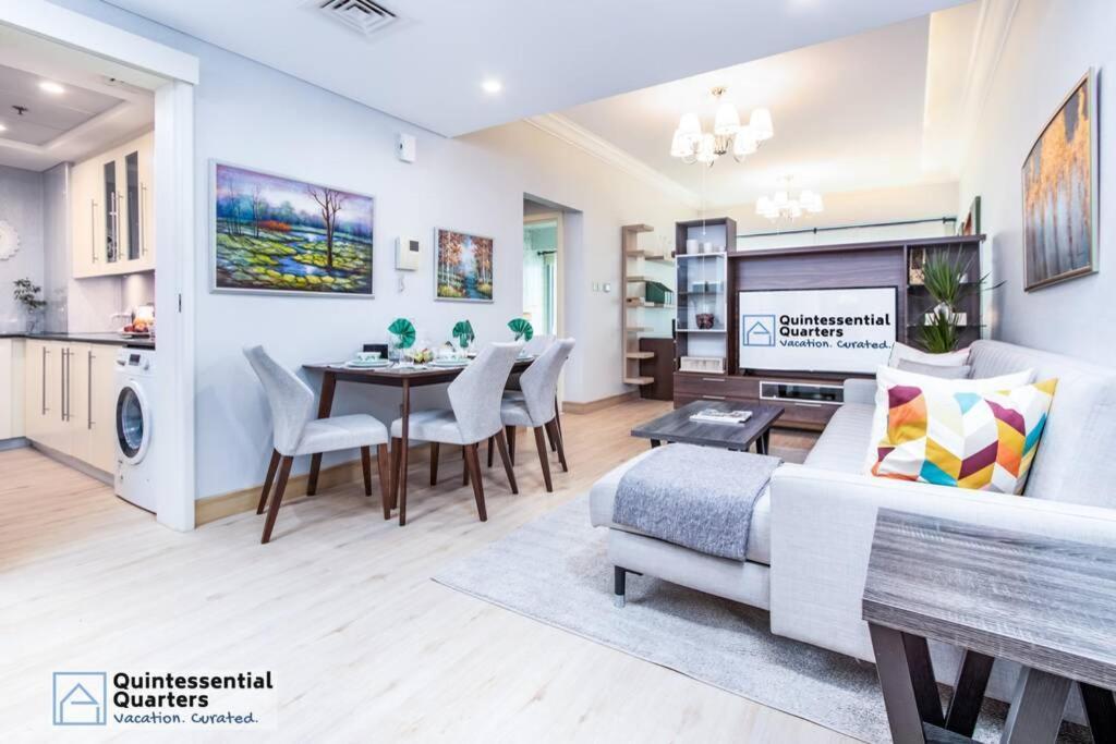 Downtown Cozy Home + Partitioned Living Room Dubaï Extérieur photo